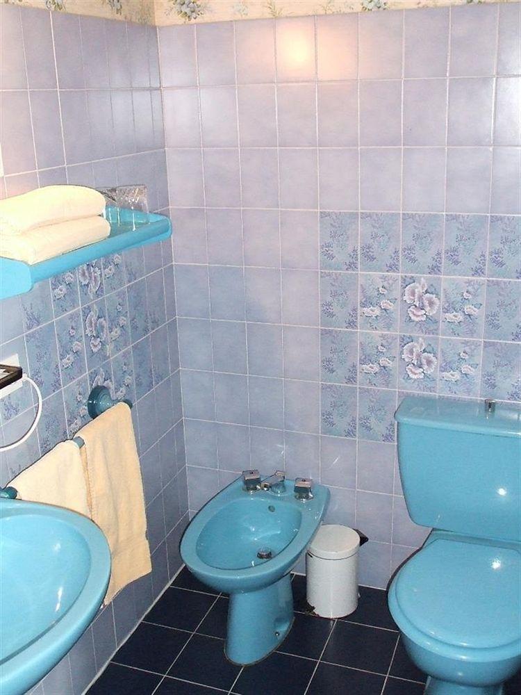 Logis Le Prieure Hotel Locronan Bagian luar foto